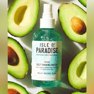 Isle of Paradise Self-Tanning Water in MEDIUM 200ML
